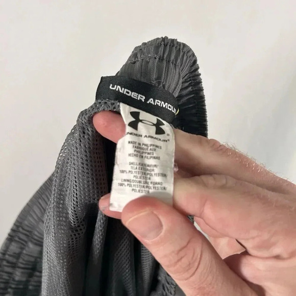 Under Armour Track Pants Men's Large Grey Pull On Drawstring Mesh Lined Pockets - Picture 12 of 13